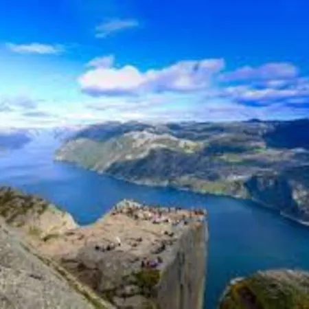 Nicolas 1 & Cozy 2 Apartment