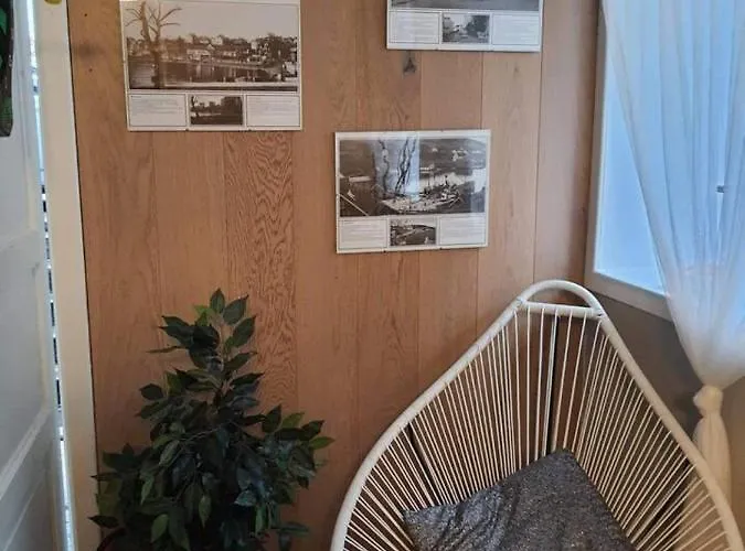 Nicolas 1 & Cozy 2 *