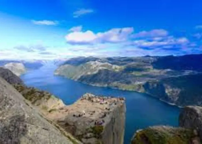 Nicolas 1 & Cozy 2 아파트